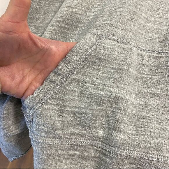 Abercrombie & Fitch V-Neck Pullover Sweatshirt Size M/L - Picture 4 of 9